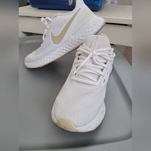 Nike Revolution Athletic Shoes Womens size 8